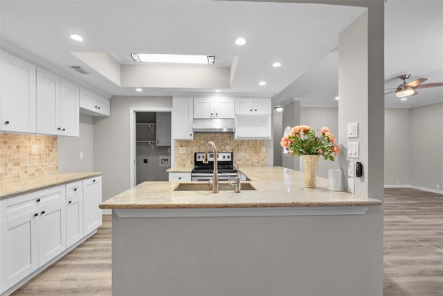 161 Litchfield Lane, Houston, TX 77024