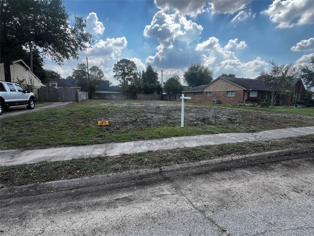 10723 Longmont Drive, Houston, TX 77042