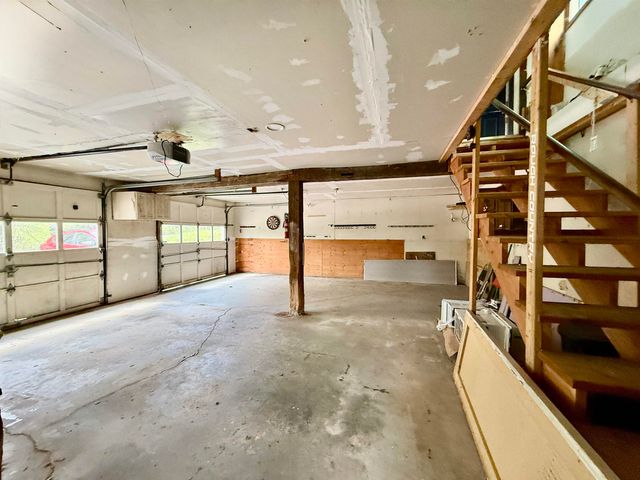 128 Roberts Hill Road, Claremont, NH 03743