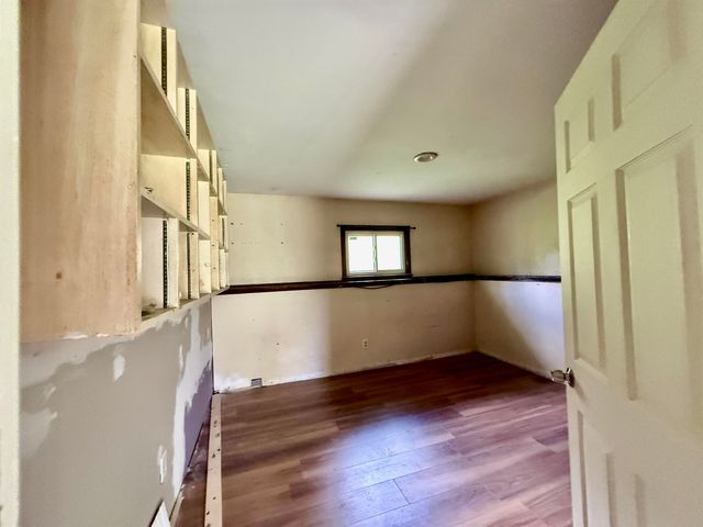 128 Roberts Hill Road, Claremont, NH 03743