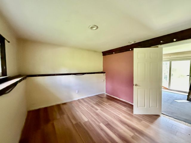 128 Roberts Hill Road, Claremont, NH 03743