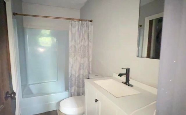 128 Roberts Hill Road, Claremont, NH 03743