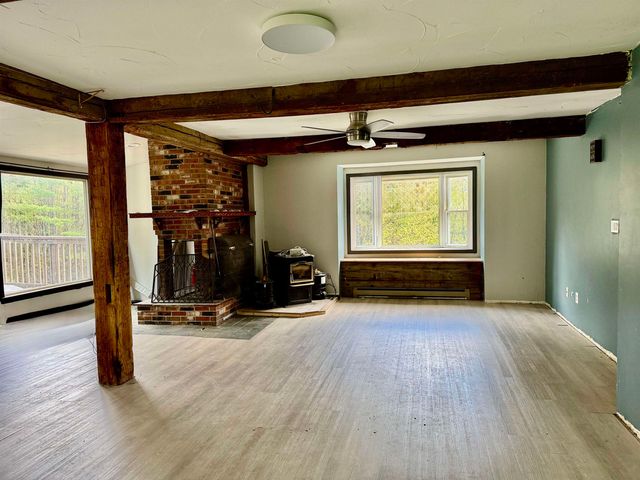 128 Roberts Hill Road, Claremont, NH 03743