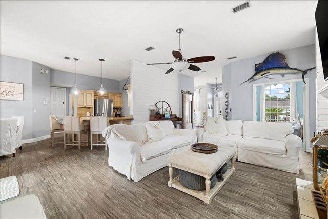 329 Sailfish Circle, Destin, FL 32541