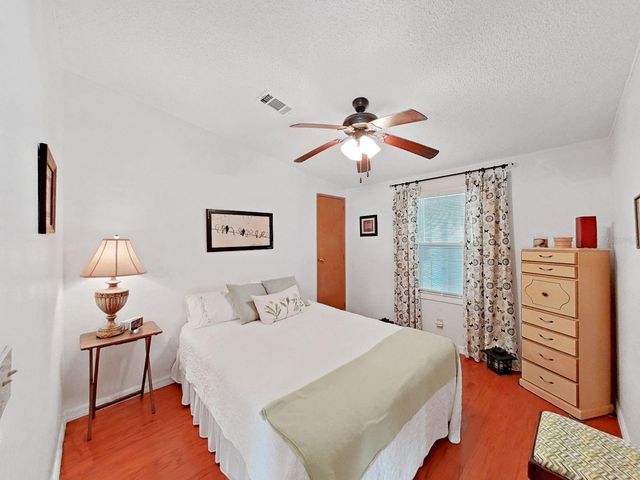 1758 FOX HILL DR, Lakeland, FL 33810