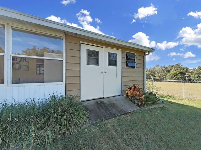 1758 FOX HILL DR, Lakeland, FL 33810