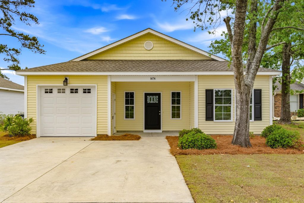 1674 Cenith Dr., North Myrtle Beach, SC 29582