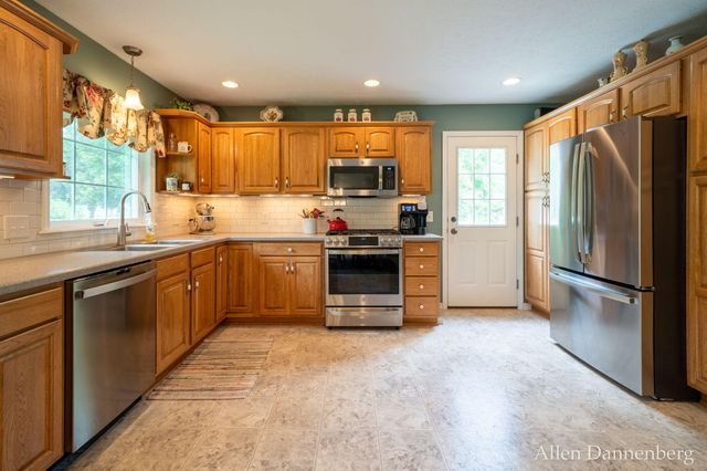 10497 Beechnut Lane, Holland Twp, MI 49464