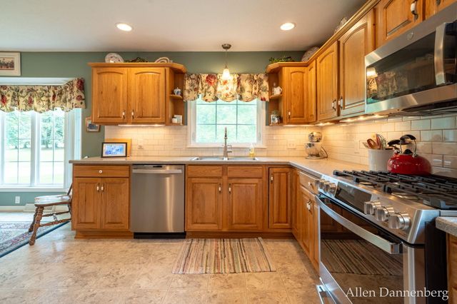 10497 Beechnut Lane, Holland Twp, MI 49464