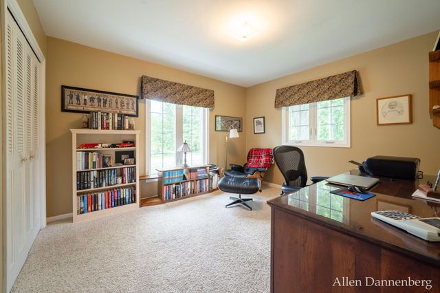 10497 Beechnut Lane, Holland Twp, MI 49464