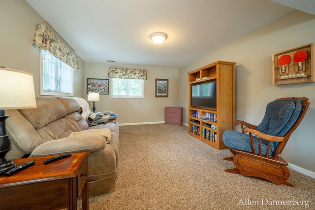 10497 Beechnut Lane, Holland Twp, MI 49464