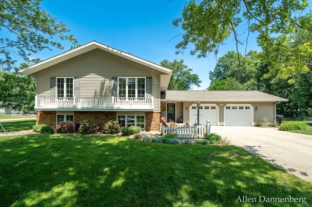 10497 Beechnut Lane, Holland Twp, MI 49464