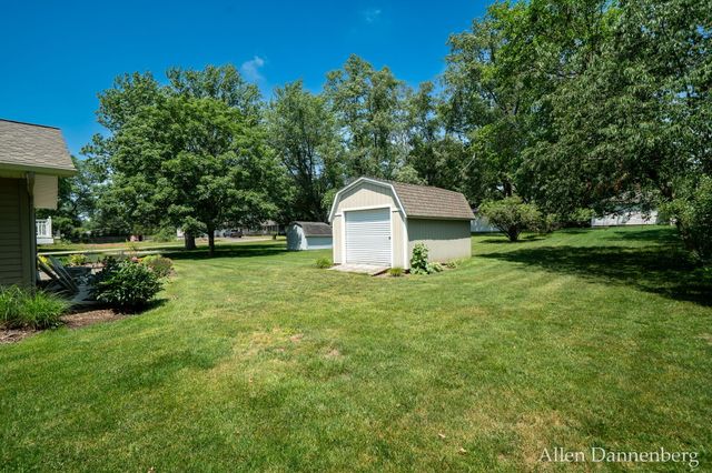 10497 Beechnut Lane, Holland Twp, MI 49464