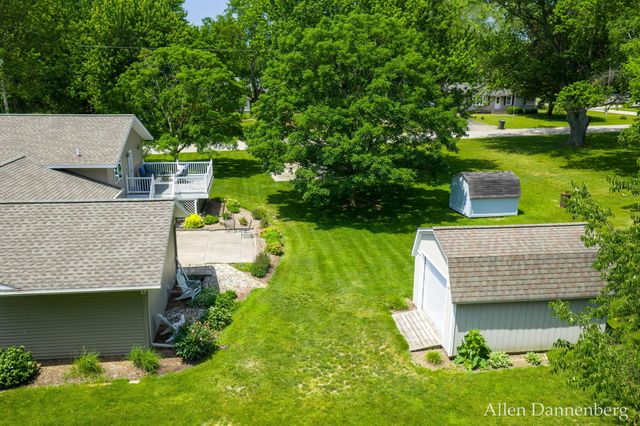 10497 Beechnut Lane, Holland Twp, MI 49464
