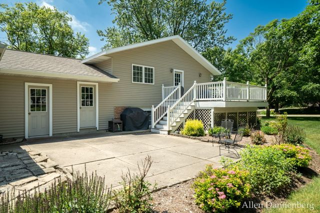 10497 Beechnut Lane, Holland Twp, MI 49464