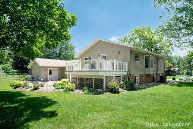 10497 Beechnut Lane, Holland Twp, MI 49464