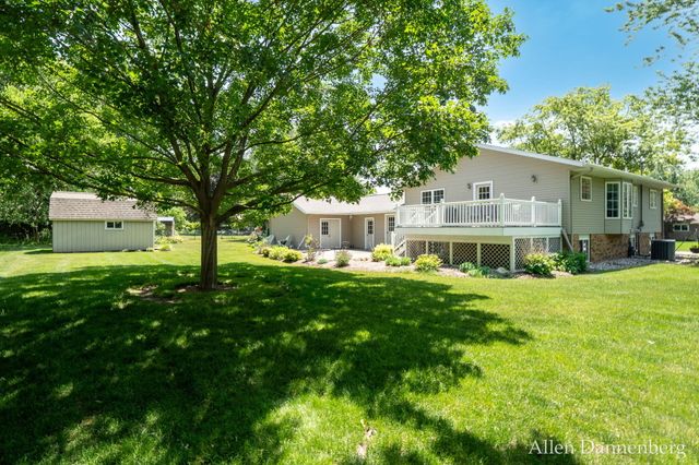 10497 Beechnut Lane, Holland Twp, MI 49464