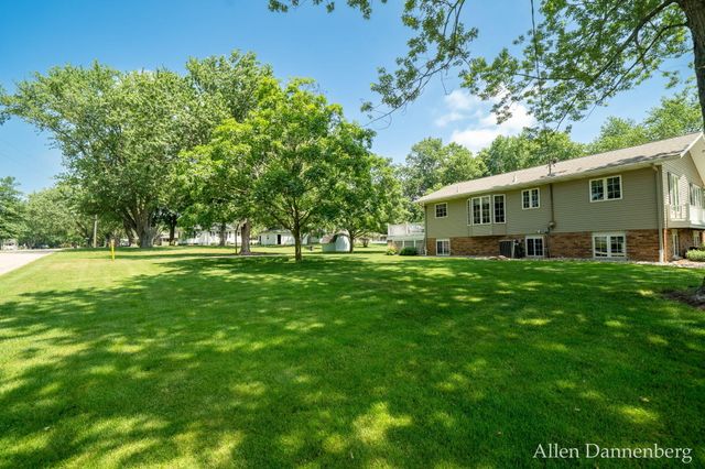 10497 Beechnut Lane, Holland Twp, MI 49464