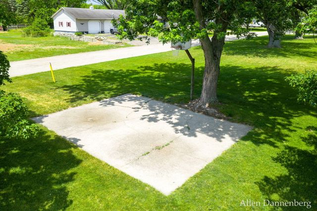 10497 Beechnut Lane, Holland Twp, MI 49464