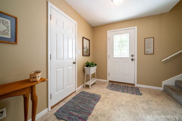 10497 Beechnut Lane, Holland Twp, MI 49464