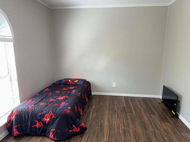 306 Ivy Way, Garland, TX 75043