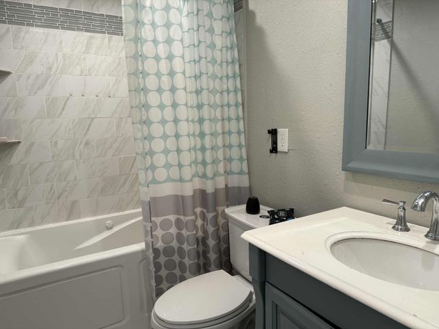 306 Ivy Way, Garland, TX 75043