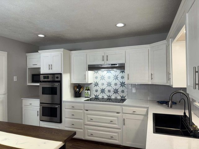 306 Ivy Way, Garland, TX 75043