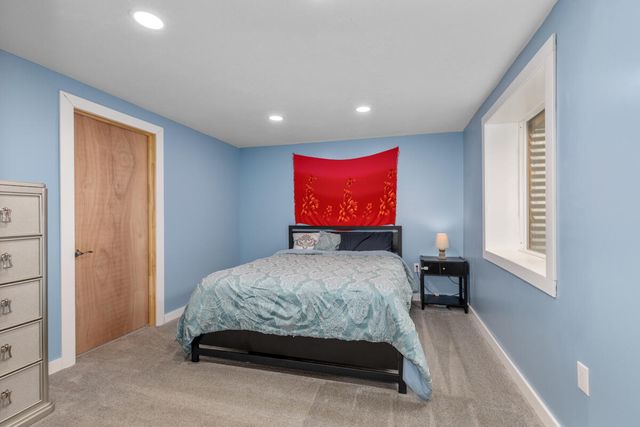 41 Kellogg Street, Battle Creek, MI 49037