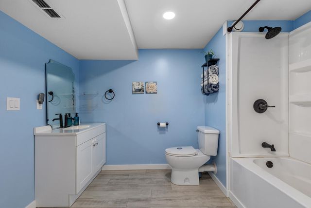 41 Kellogg Street, Battle Creek, MI 49037