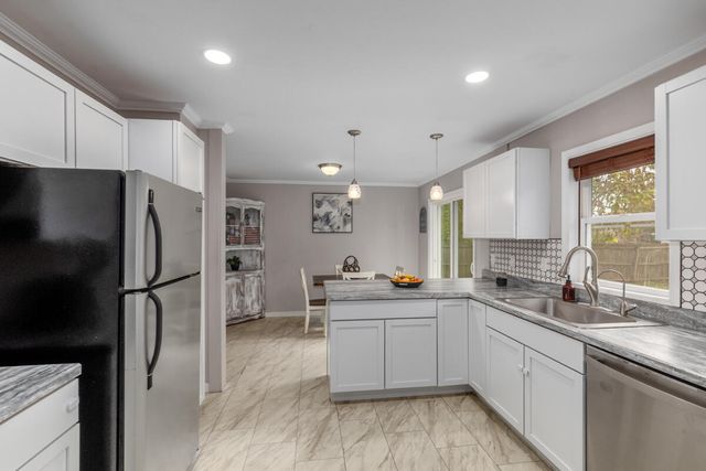 41 Kellogg Street, Battle Creek, MI 49037