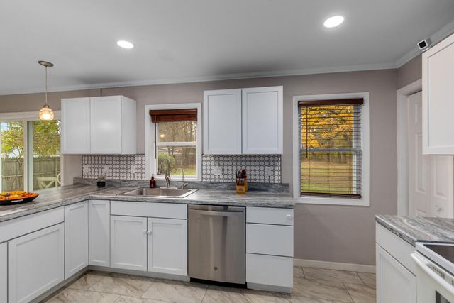 41 Kellogg Street, Battle Creek, MI 49037