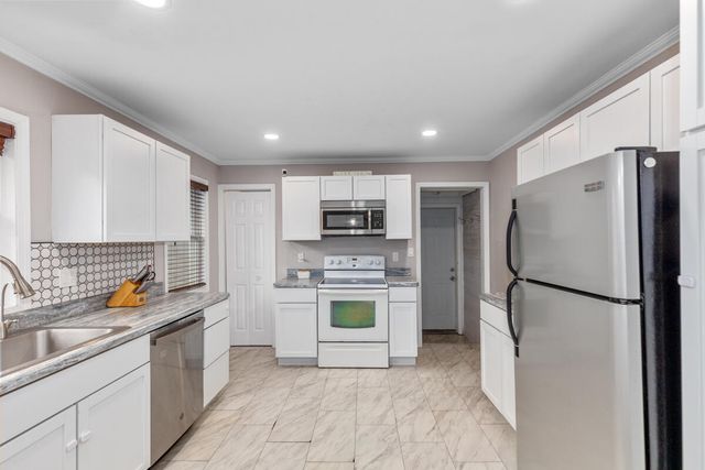 41 Kellogg Street, Battle Creek, MI 49037