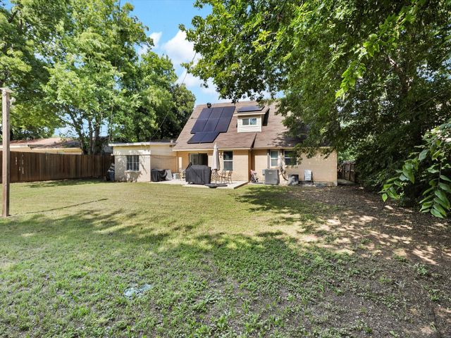 6708 Wagonet Road, Forest Hill, TX 76140