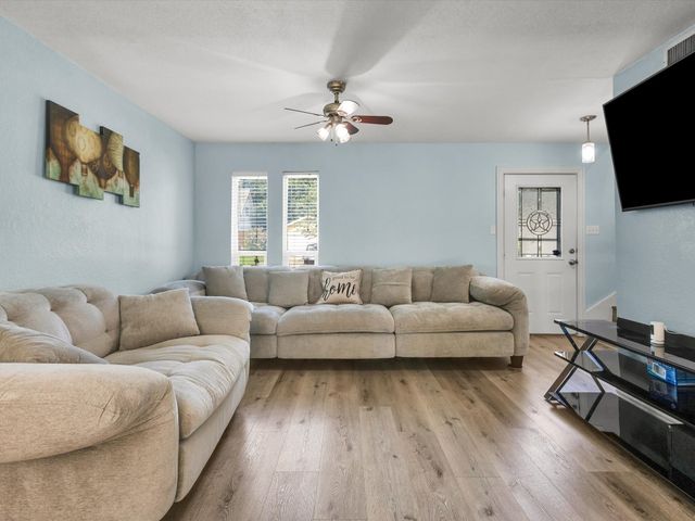 6708 Wagonet Road, Forest Hill, TX 76140