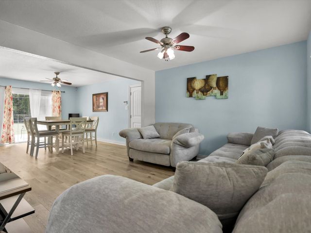 6708 Wagonet Road, Forest Hill, TX 76140