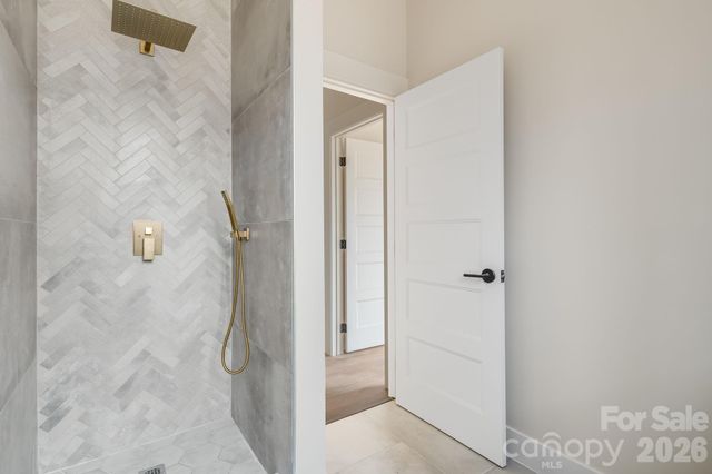 211 Ruby Avenue, Black Mountain, NC 28711