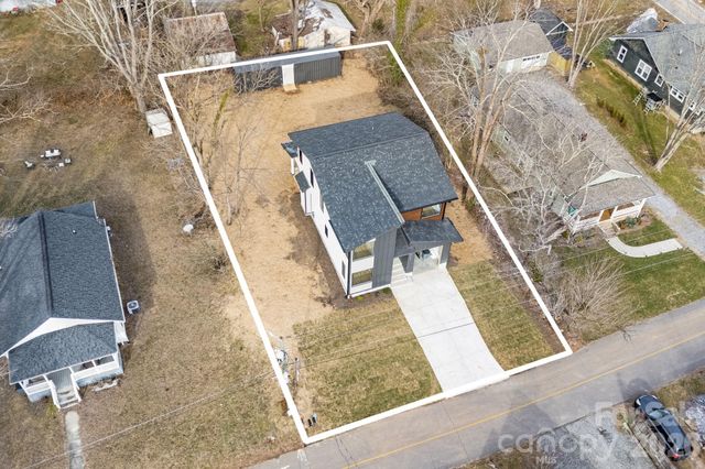 211 Ruby Avenue, Black Mountain, NC 28711