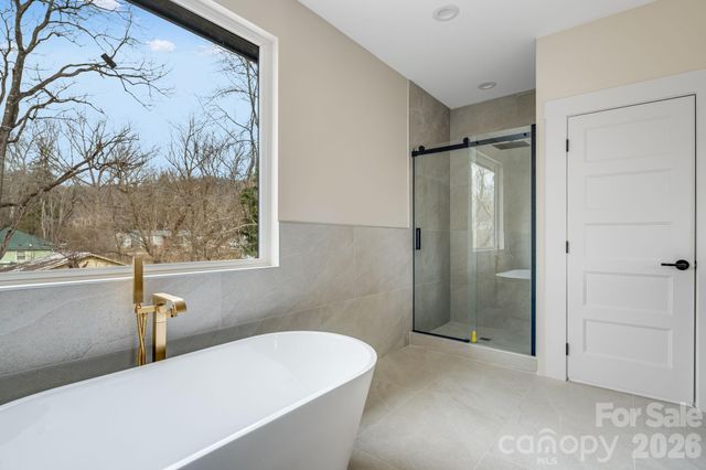 211 Ruby Avenue, Black Mountain, NC 28711