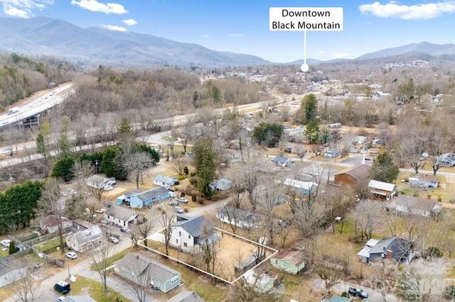 211 Ruby Avenue, Black Mountain, NC 28711