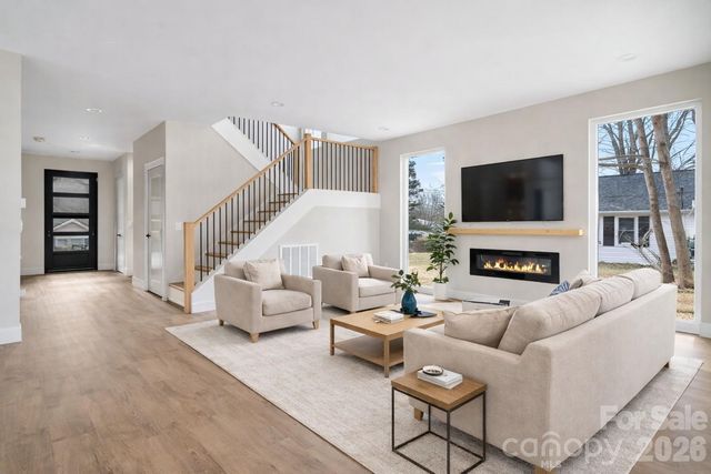 211 Ruby Avenue, Black Mountain, NC 28711