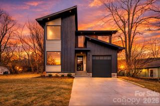 211 Ruby Avenue, Black Mountain, NC 28711