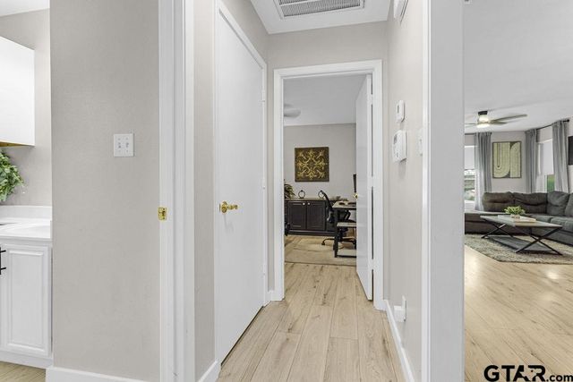 1107 Woodlands Park, Lindale, TX 75771