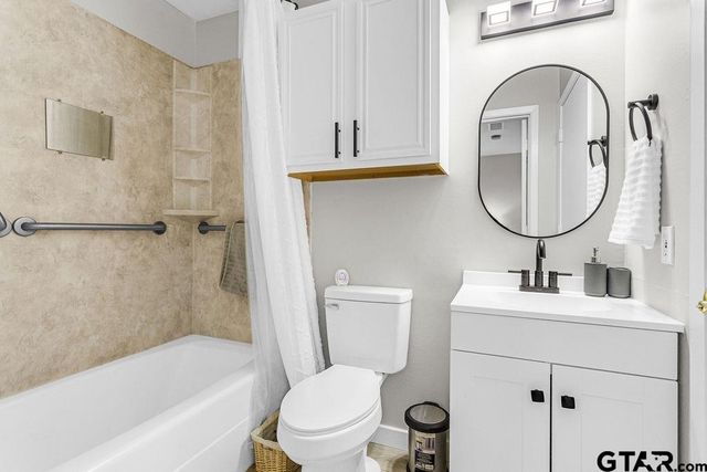 1107 Woodlands Park, Lindale, TX 75771