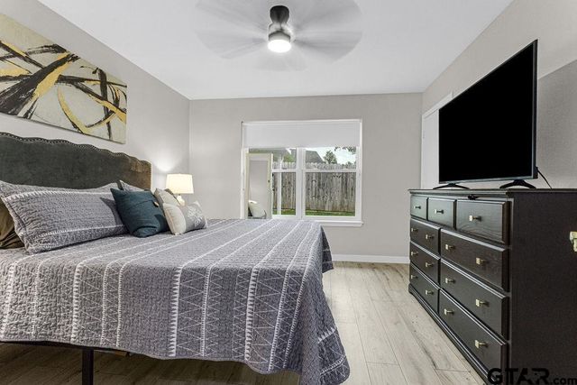 1107 Woodlands Park, Lindale, TX 75771