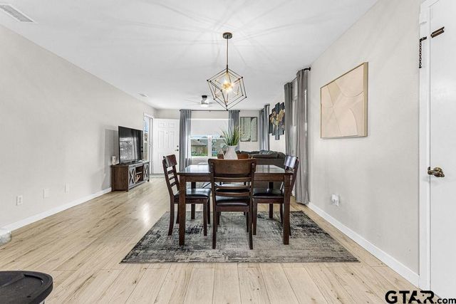 1107 Woodlands Park, Lindale, TX 75771