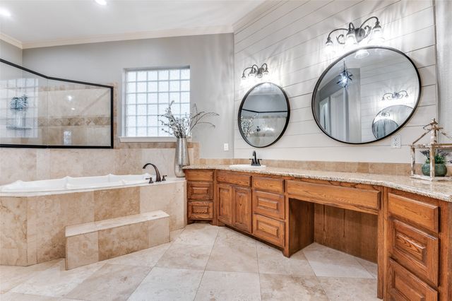 7251 Colwell Drive, Midlothian, TX 76065