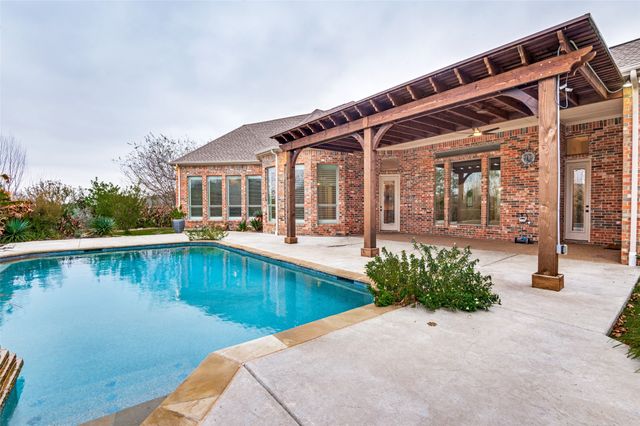 7251 Colwell Drive, Midlothian, TX 76065