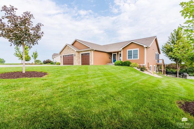2204 Londondery Drive, Manhattan, KS 66503