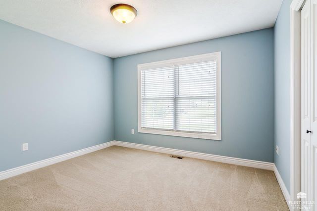 2204 Londondery Drive, Manhattan, KS 66503