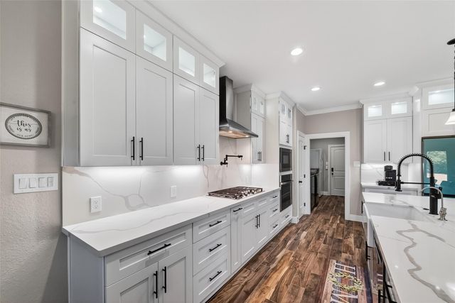 3210 Avenue Q, Santa Fe, TX 77510